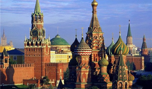 Власти опровергли размещение меток дополненной реальности на Спасской башне Кремля