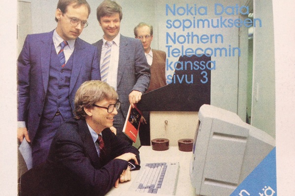 30 лет назад Биллу Гейтсу показали компьютер Nokia