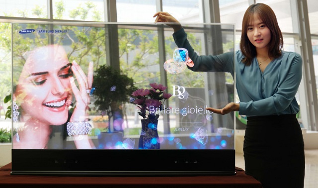 Samsung показала прозрачный и зеркальный дисплеи